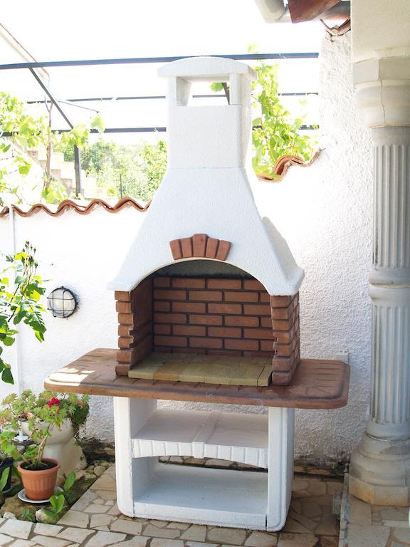 Apartament Anamarija *