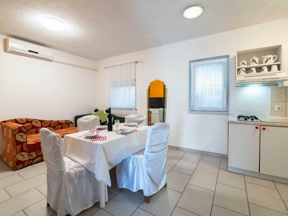Anamarija Apartament *